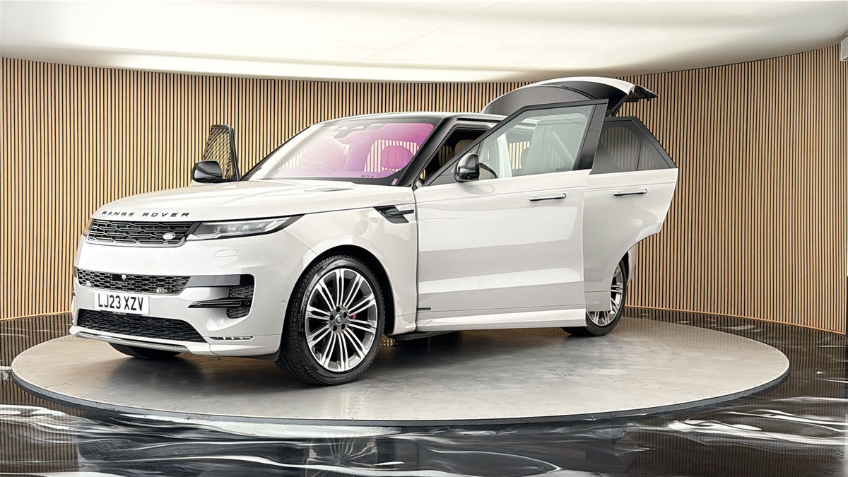 More views of Land Rover Range Rover Sport