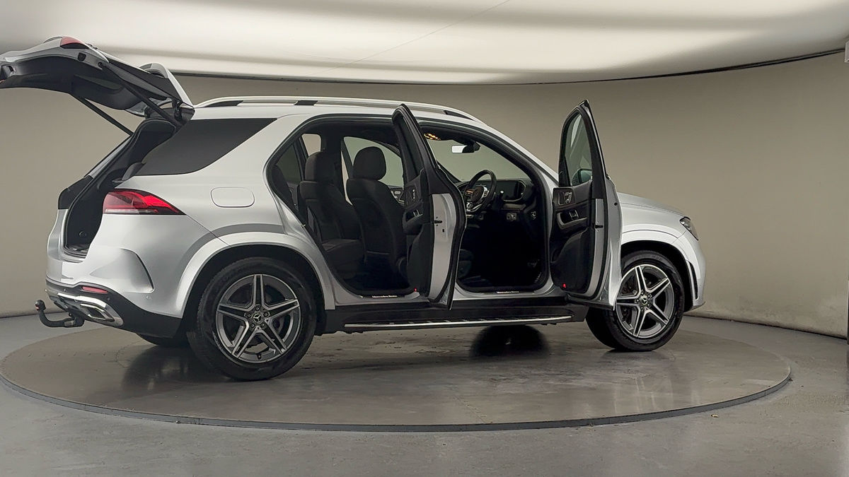 More views of Mercedes-Benz GLE