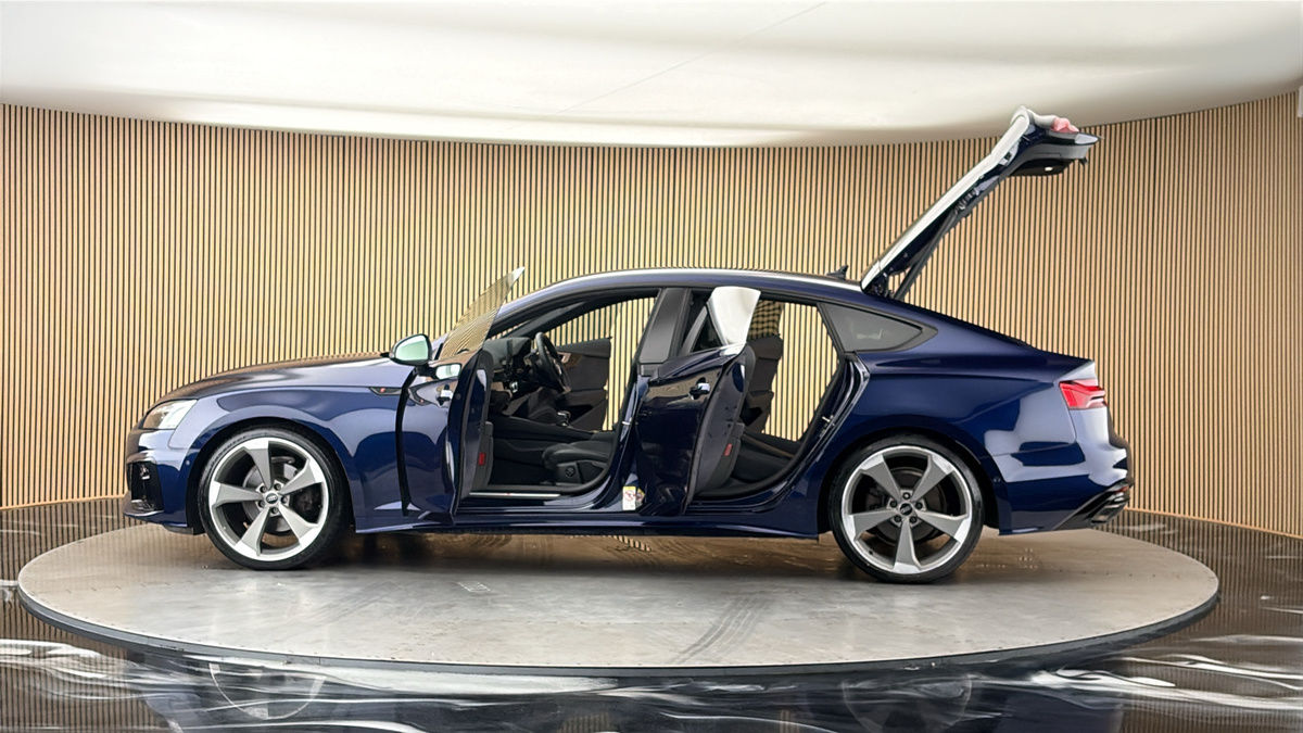 More views of Audi A5