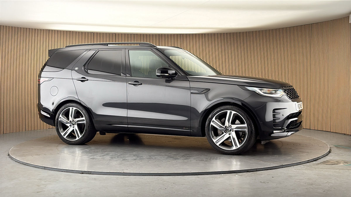 More views of Land Rover Discovery