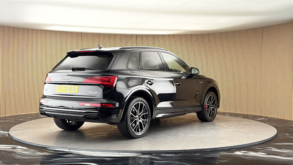 More views of Audi Q5