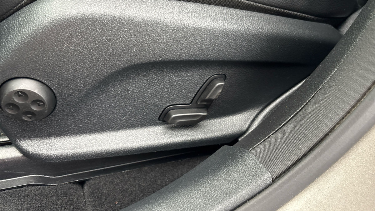 Mercedes-Benz GLC Image 6