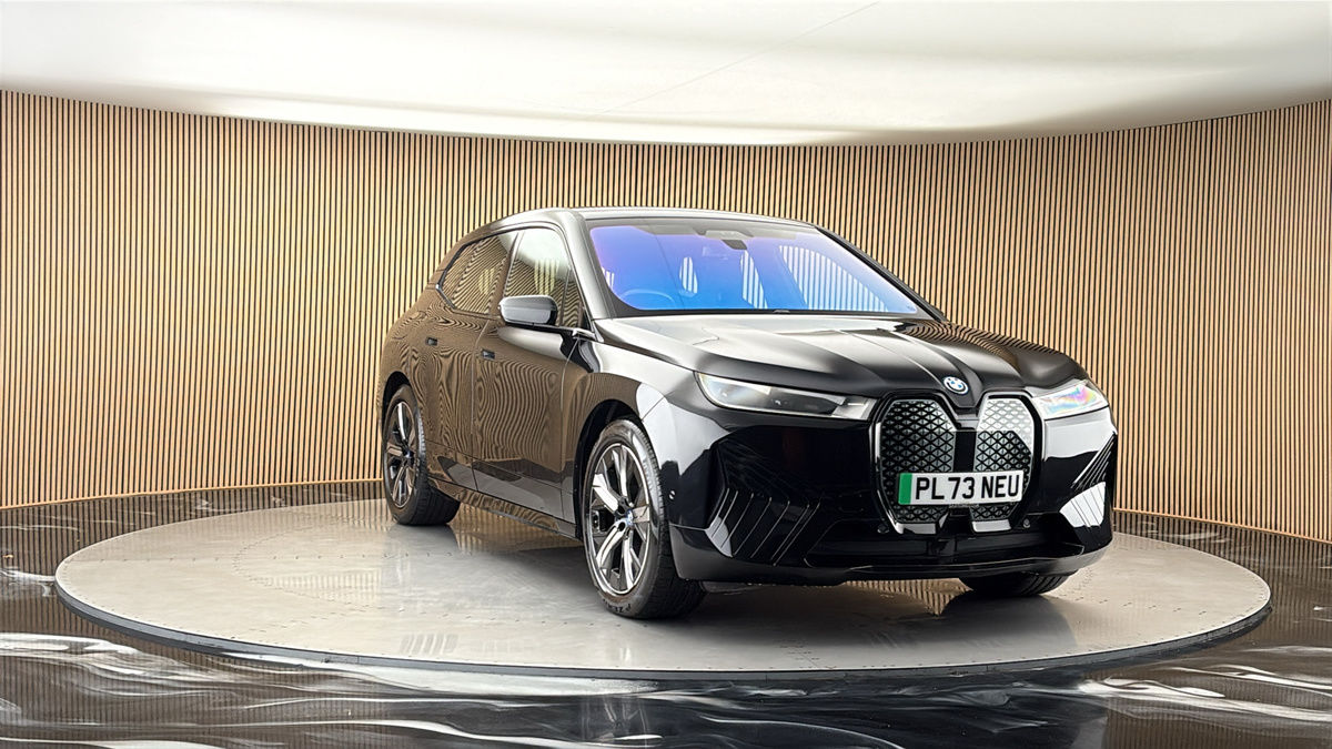 More views of BMW iX
