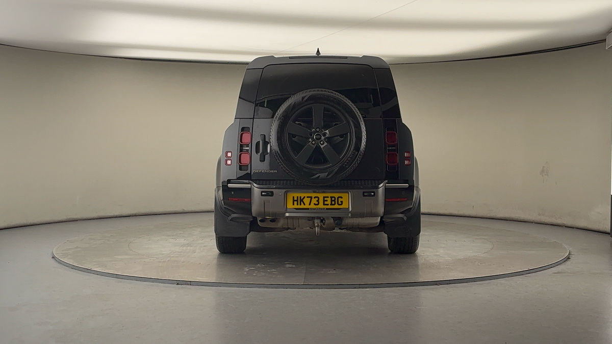 Land Rover Defender 130 Image 4
