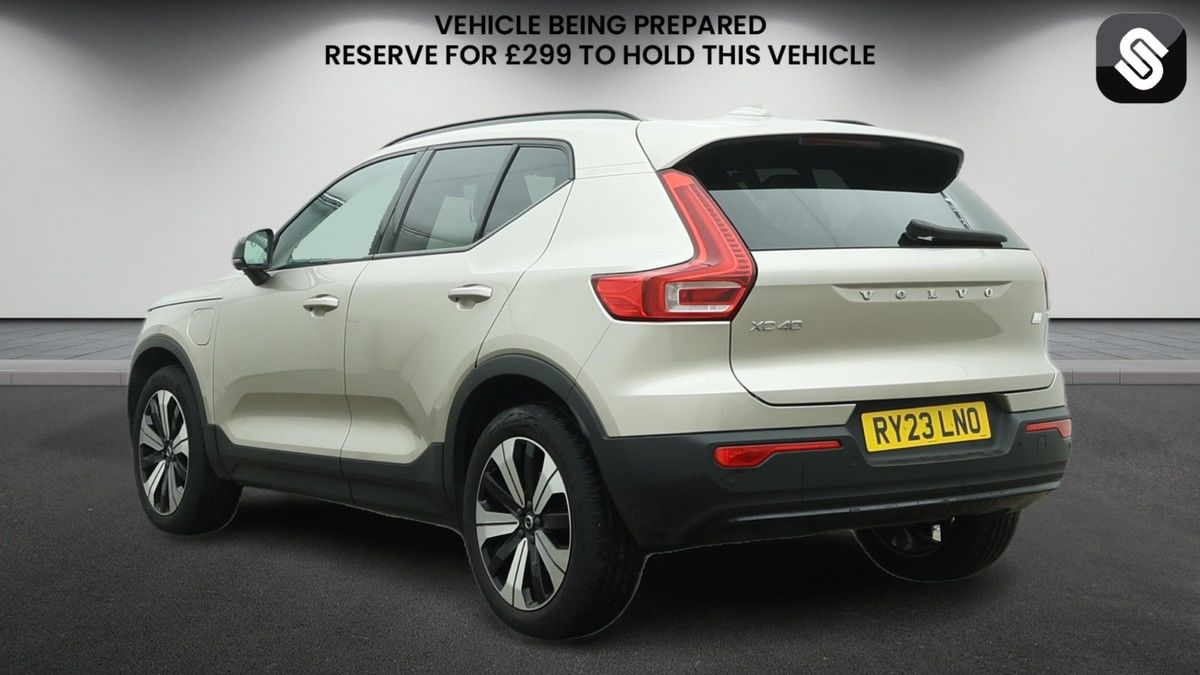 Volvo XC40 Image 3