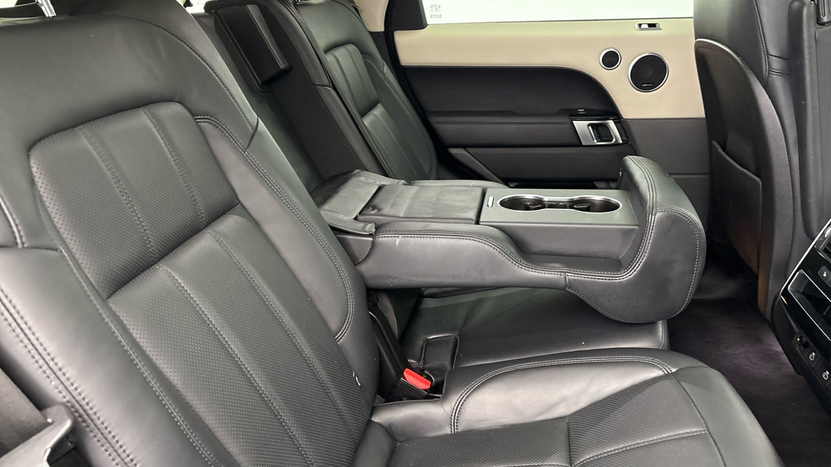 Land Rover Range Rover Sport Image 9