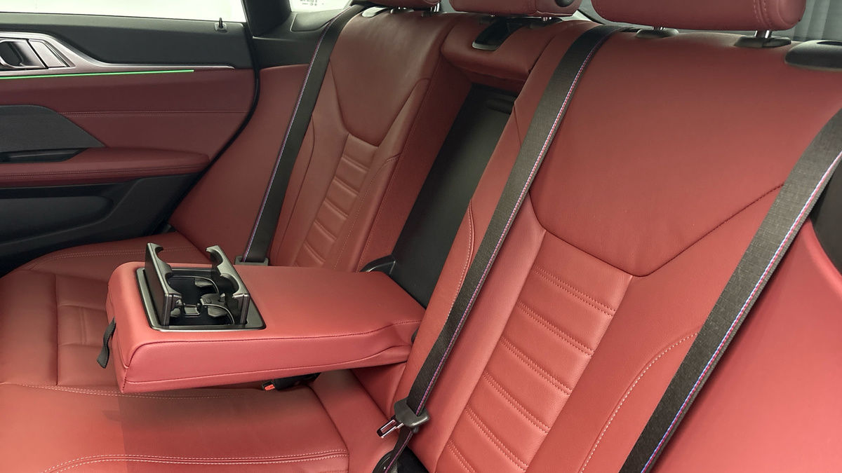 BMW i4 Image 10