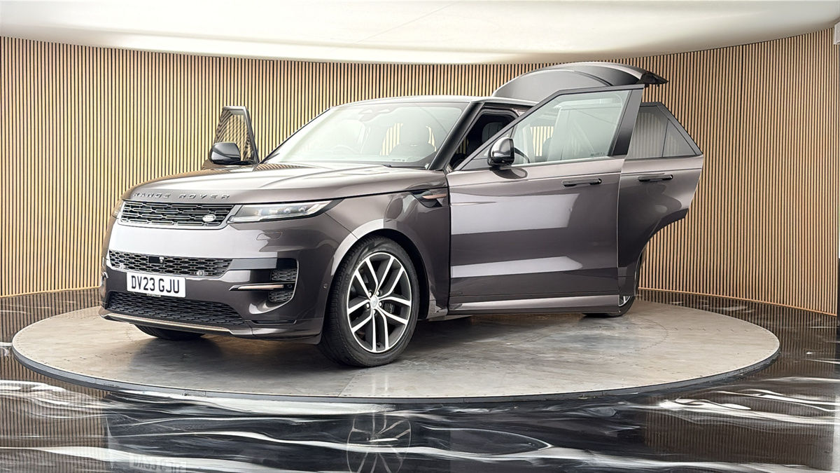 More views of Land Rover Range Rover Sport