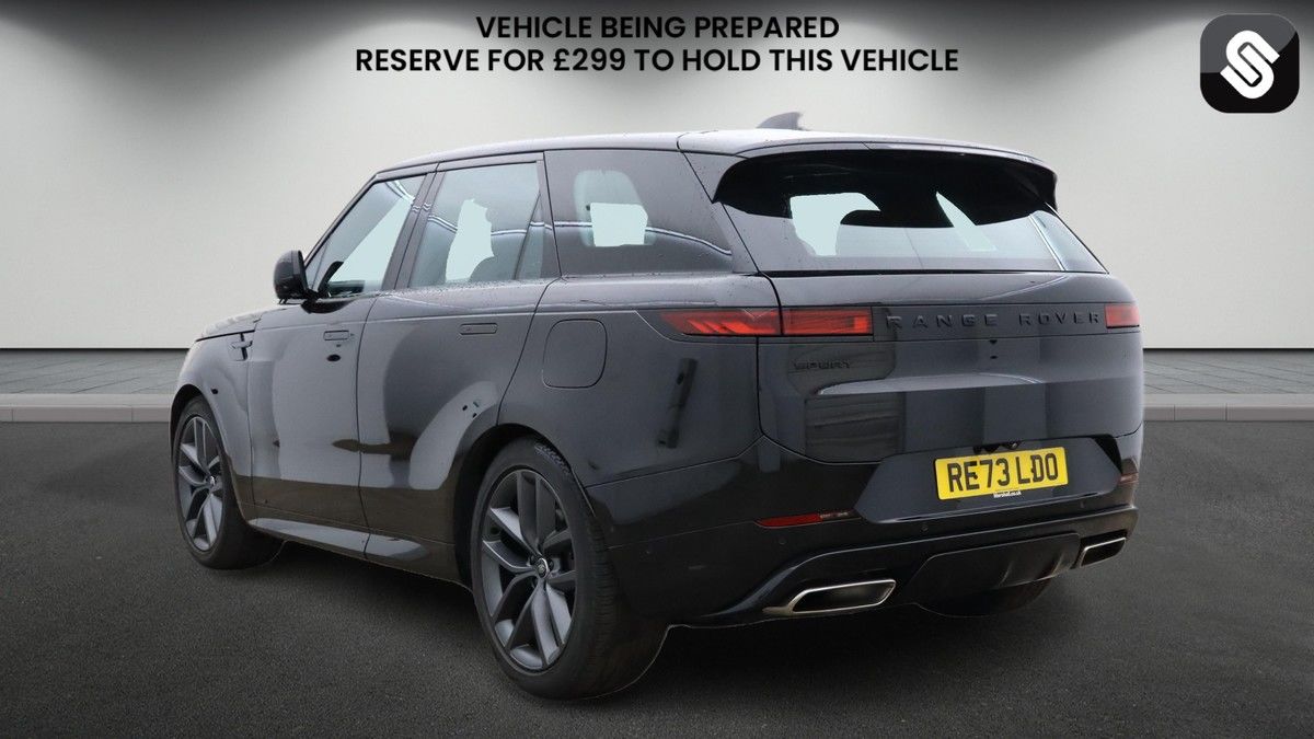 Land Rover Range Rover Sport Image 3