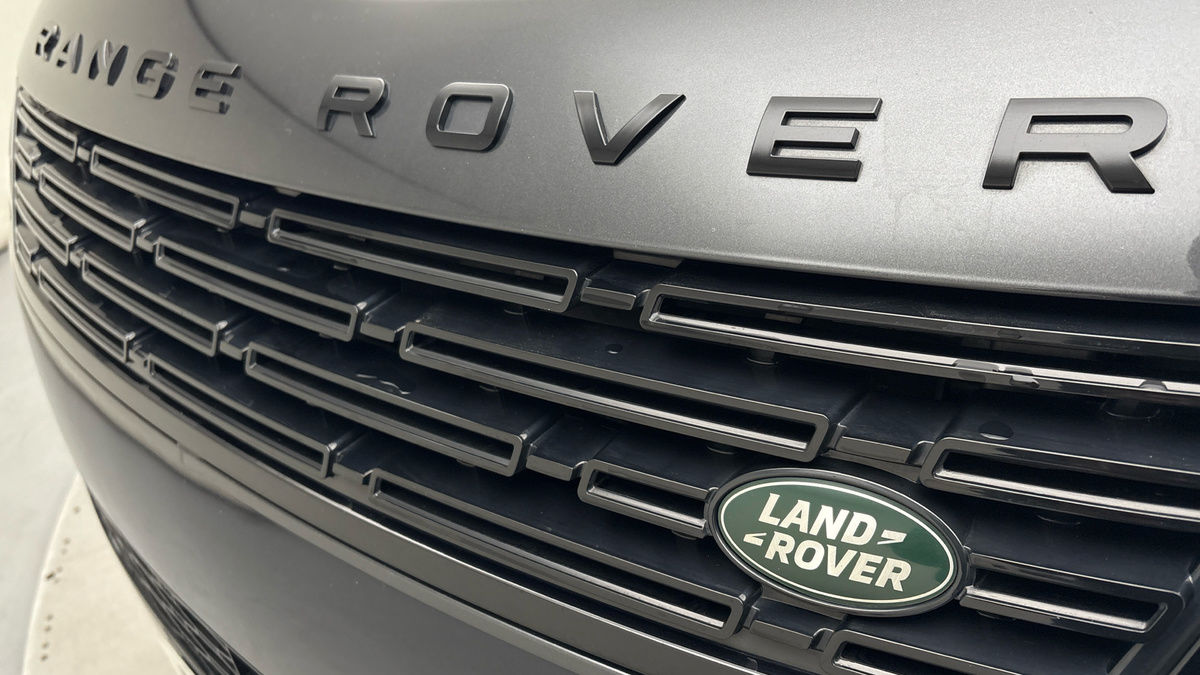 Land Rover Range Rover Sport Image 24