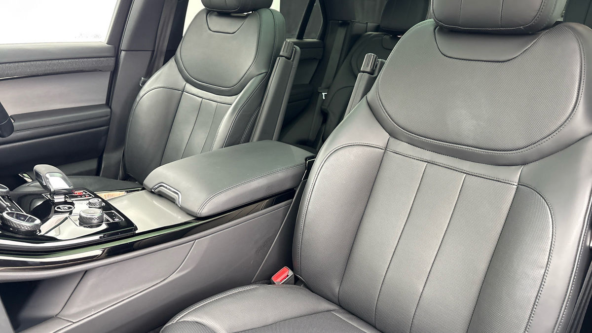 Land Rover Range Rover Sport Image 7