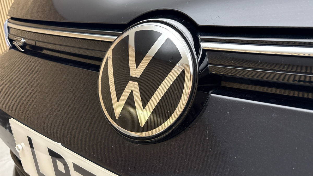 Volkswagen Golf Image 24