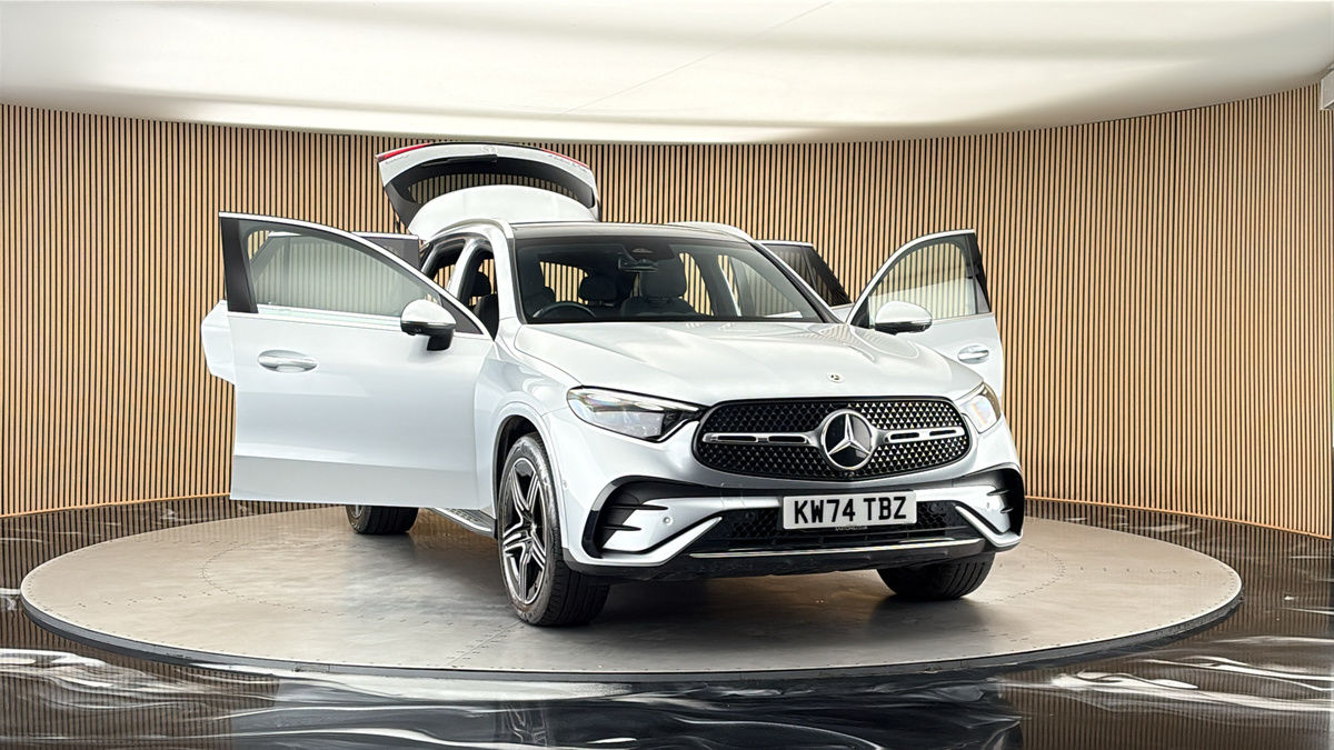 More views of Mercedes-Benz GLC