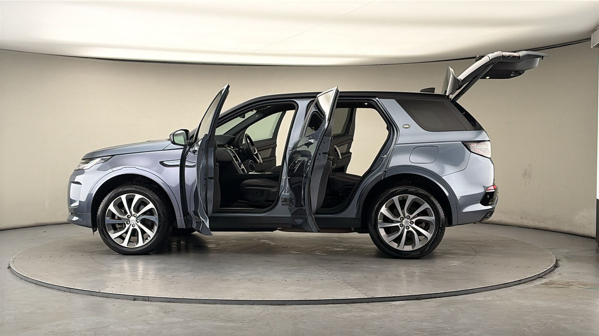 More views of Land Rover Discovery Sport