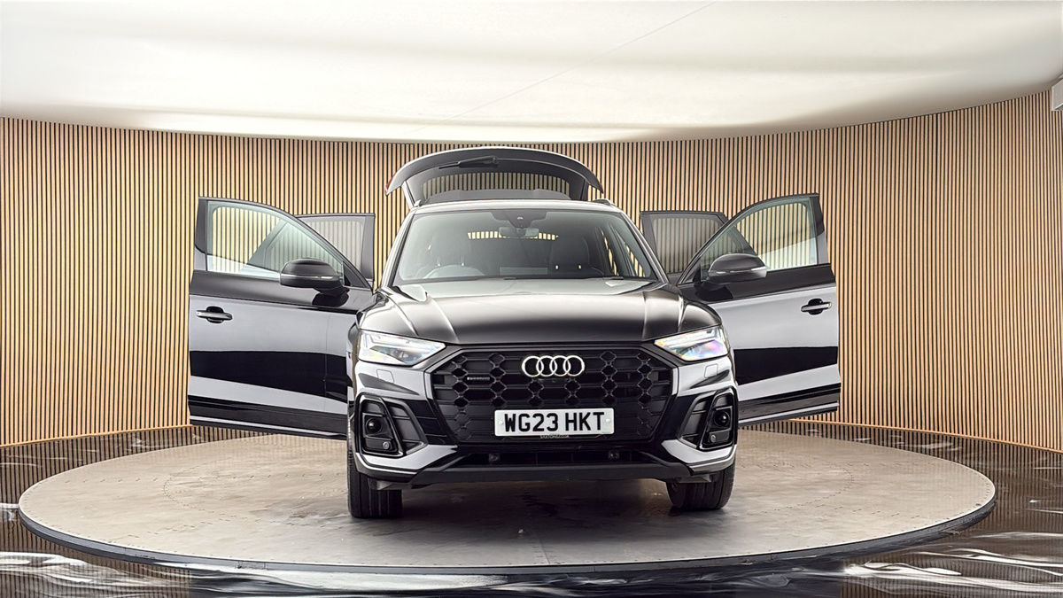More views of Audi Q5