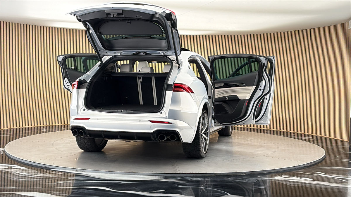More views of Maserati Grecale