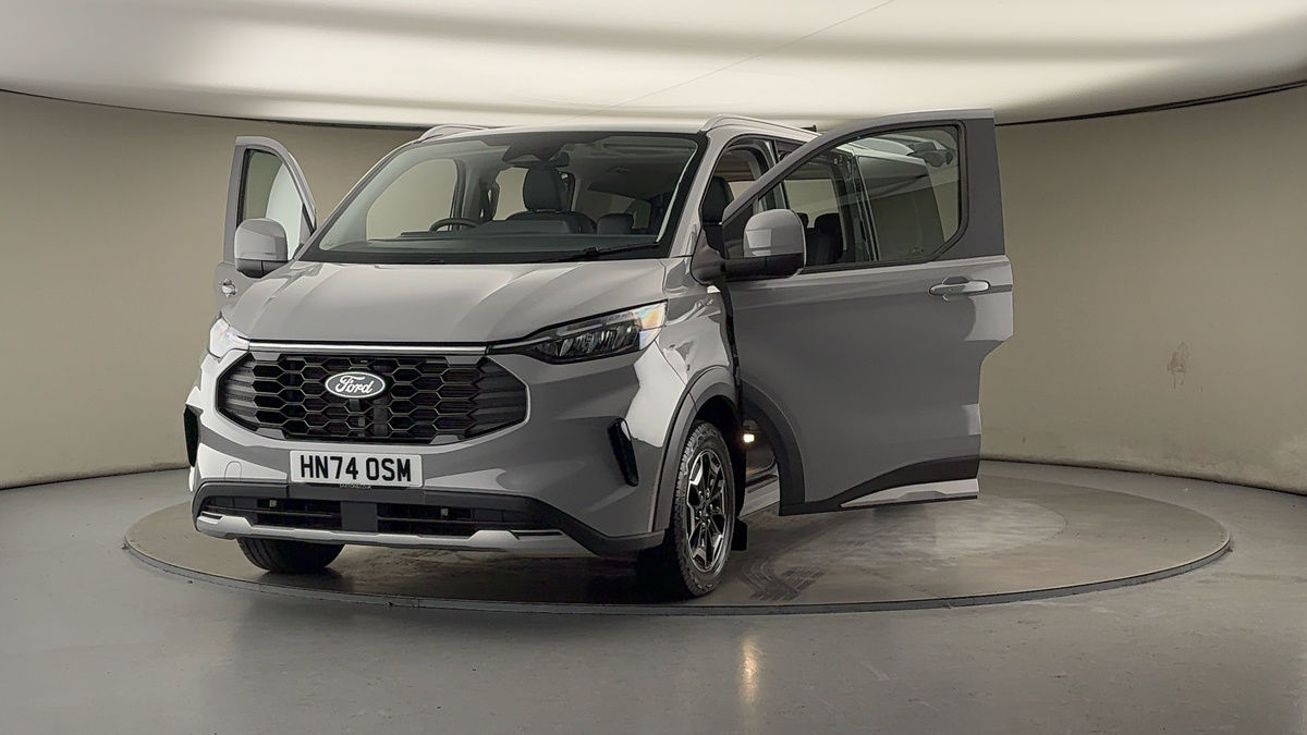 More views of Ford Tourneo Custom V710