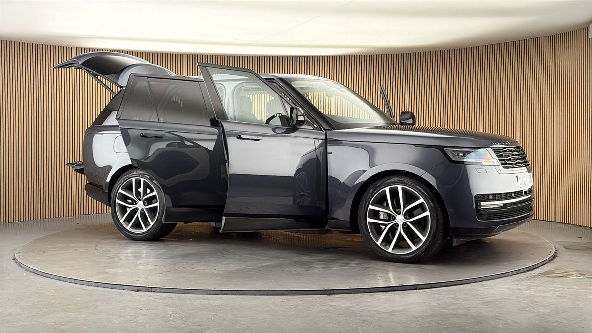 More views of Land Rover Range Rover