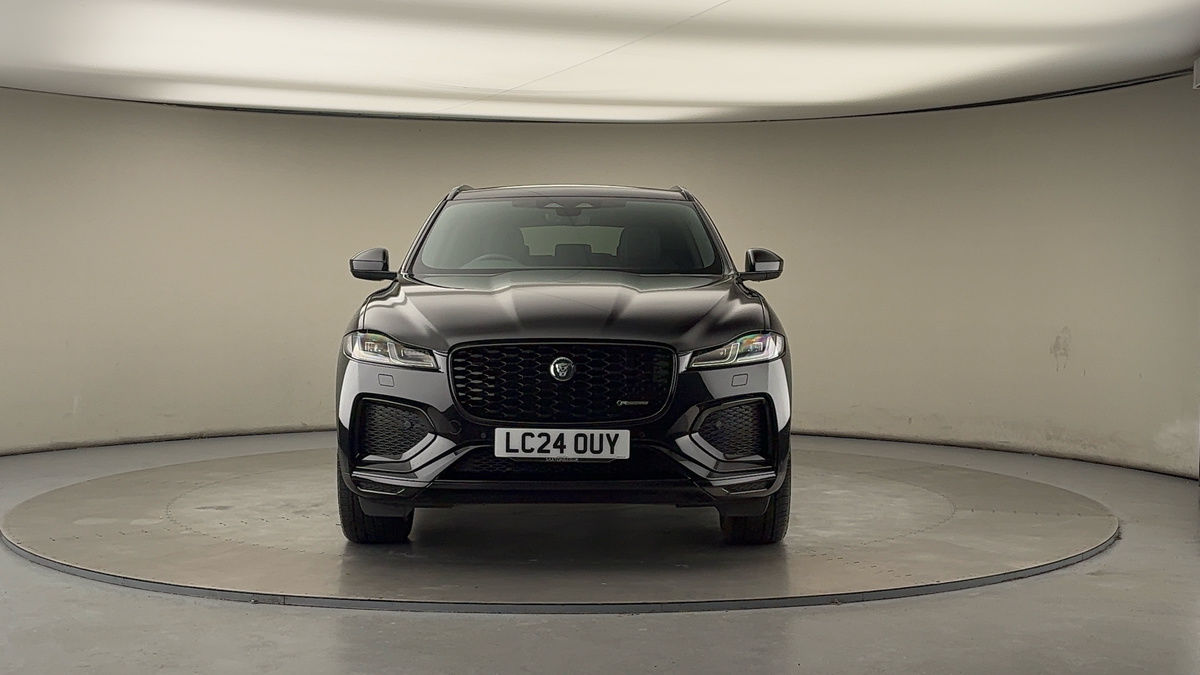 Jaguar F-PACE Image 3