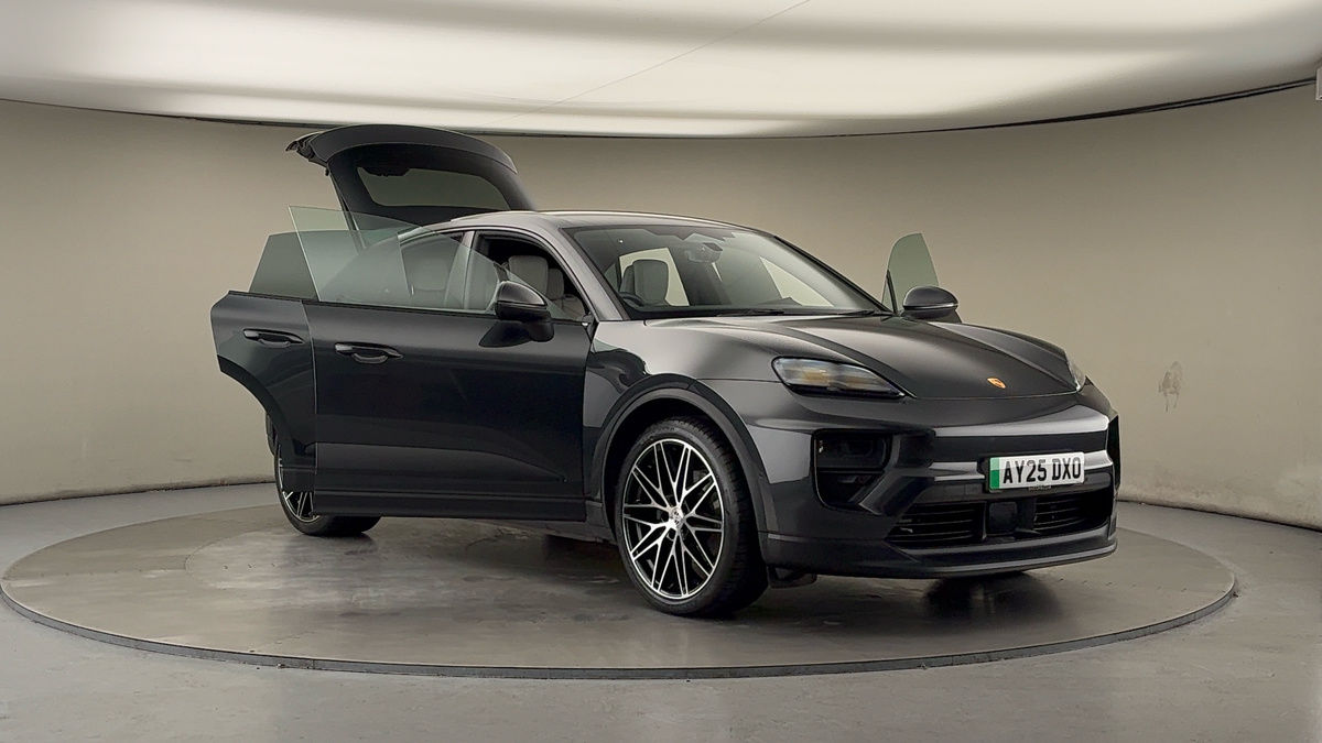 More views of Porsche Macan