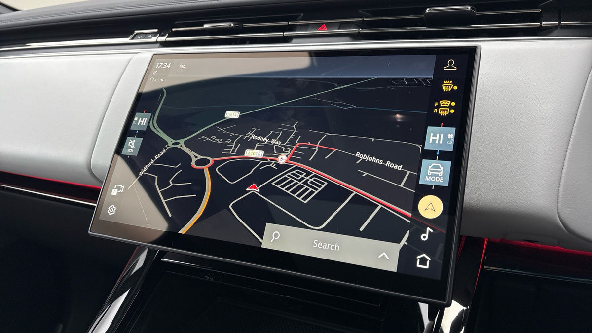 Land Rover Range Rover Sport Image 17