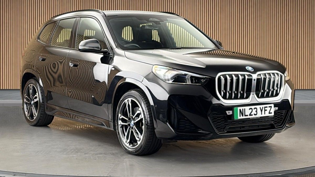 BMW iX1 Sticky Header Image
