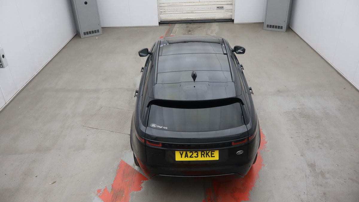 Land Rover Range Rover Velar Image 8