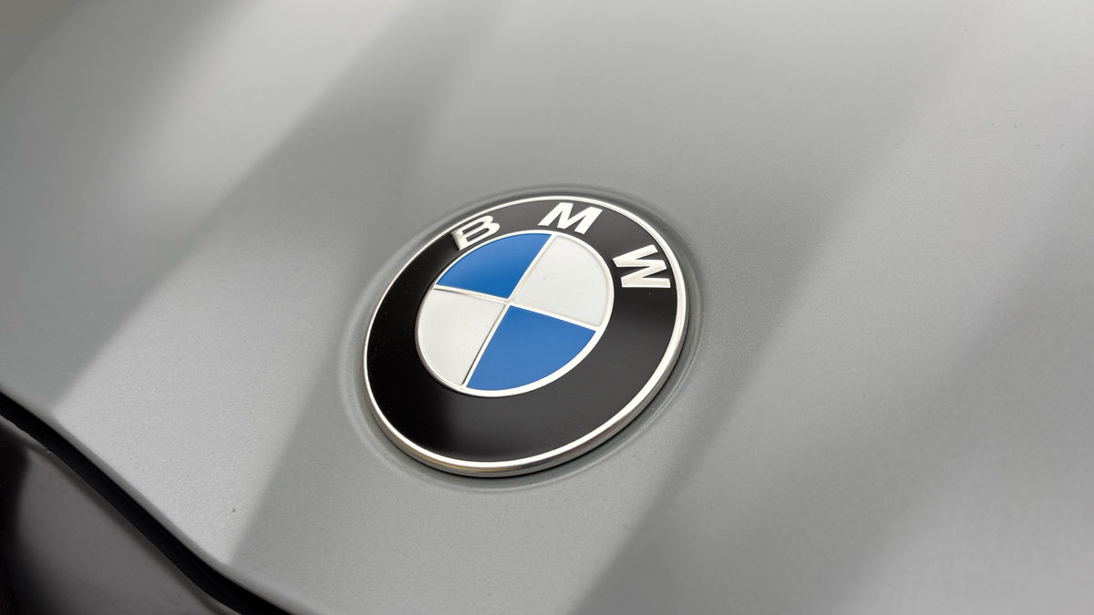 BMW 5 Series Image 24