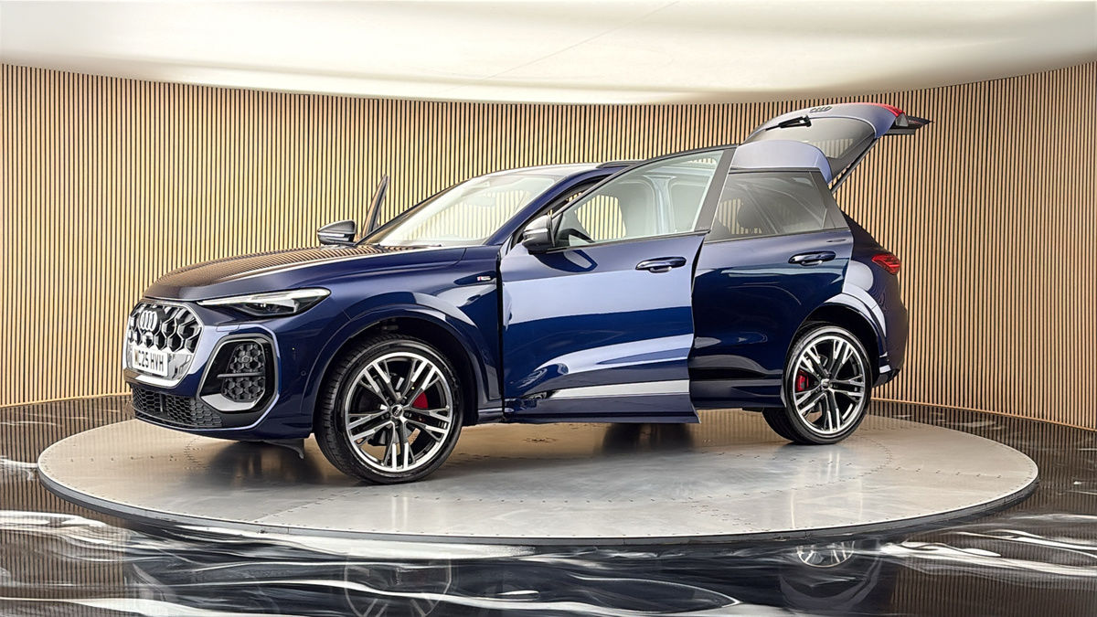 More views of Audi Q5