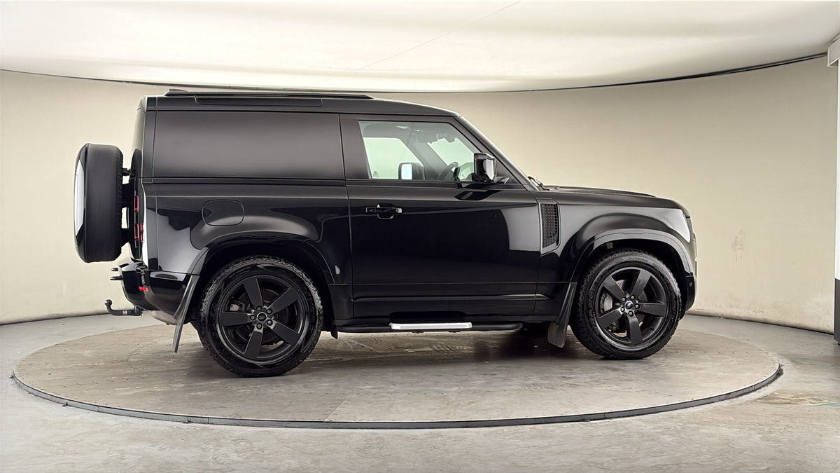 More views of Land Rover Defender 90