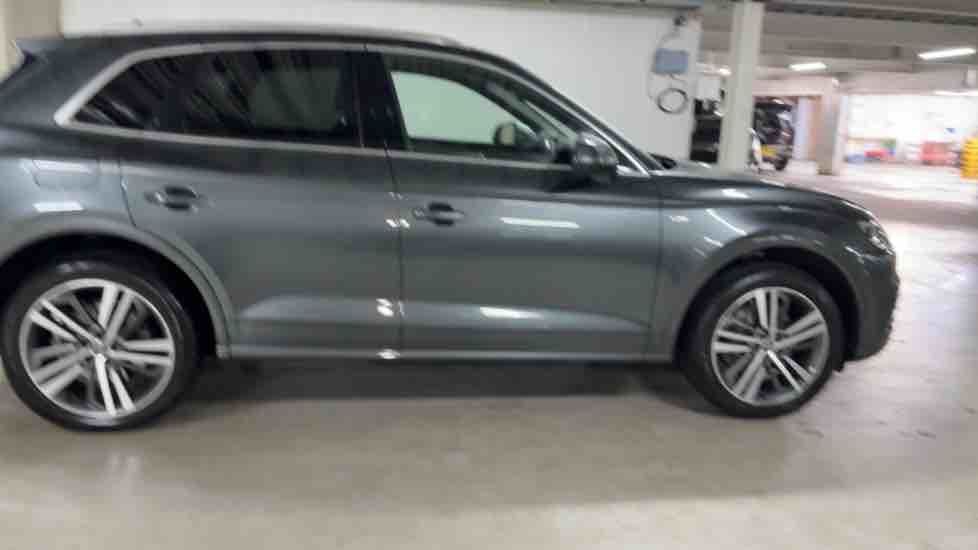 More views of Audi Q5