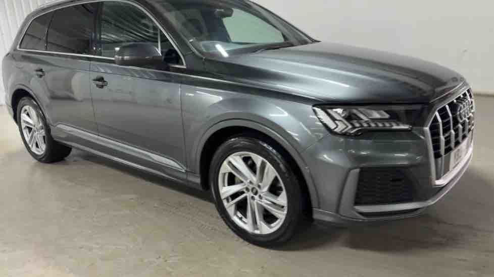 More views of Audi Q7