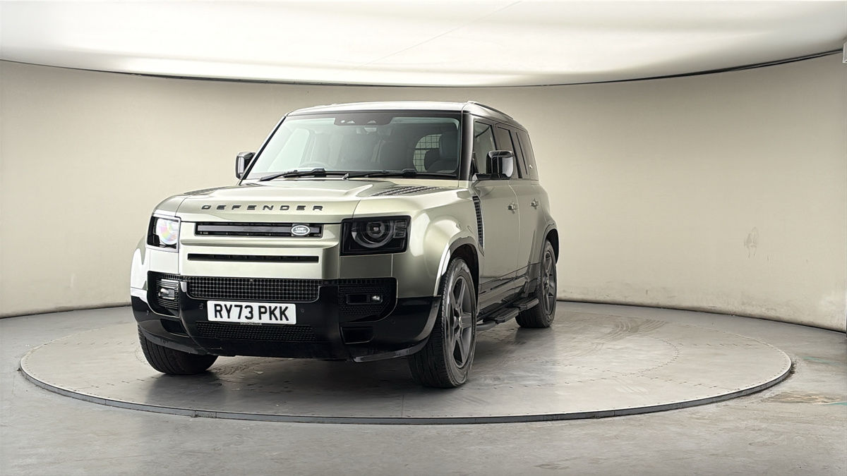 More views of Land Rover Defender 110