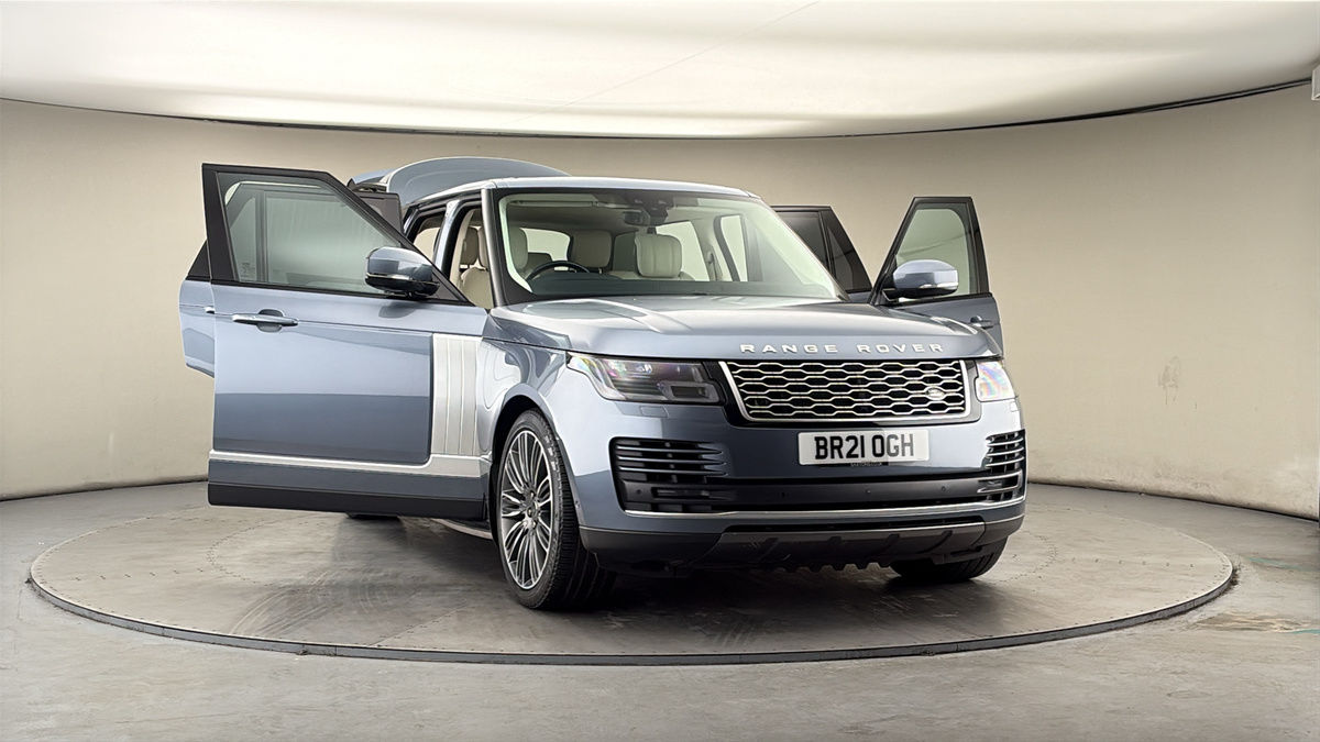 More views of Land Rover Range Rover