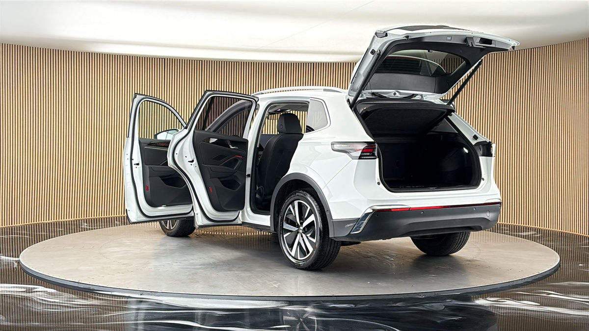 Volkswagen Tiguan Image 23
