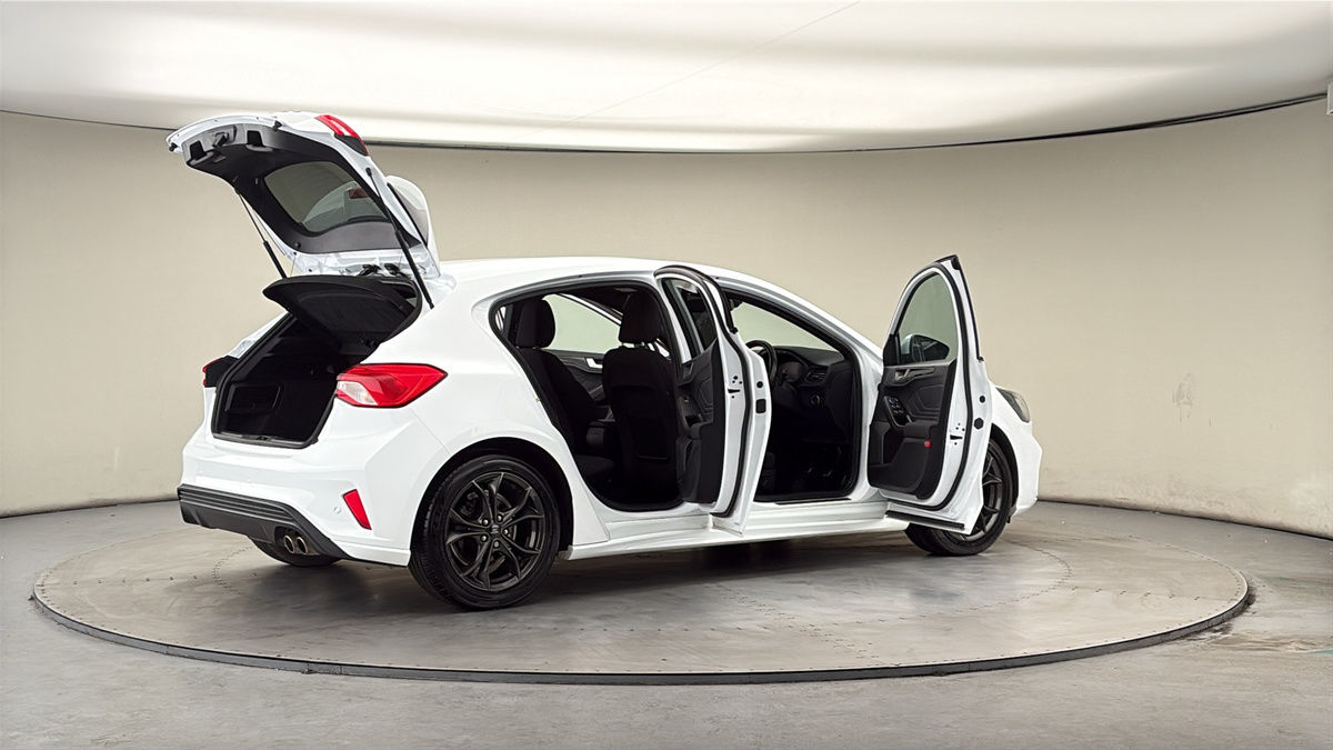 More views of Ford Focus