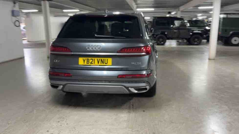 More views of Audi Q7