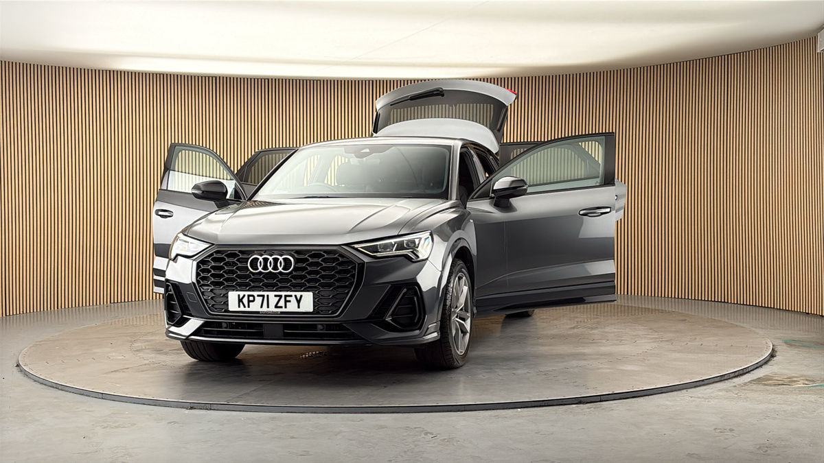 More views of Audi Q3