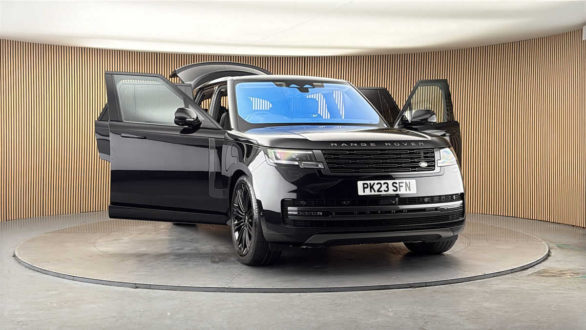 More views of Land Rover Range Rover