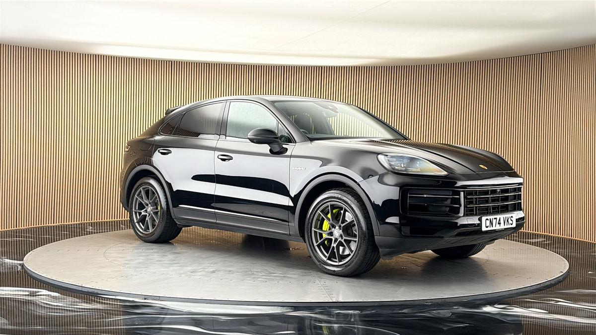More views of Porsche Cayenne