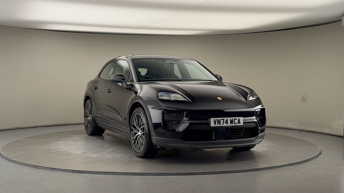 More views of Porsche Macan