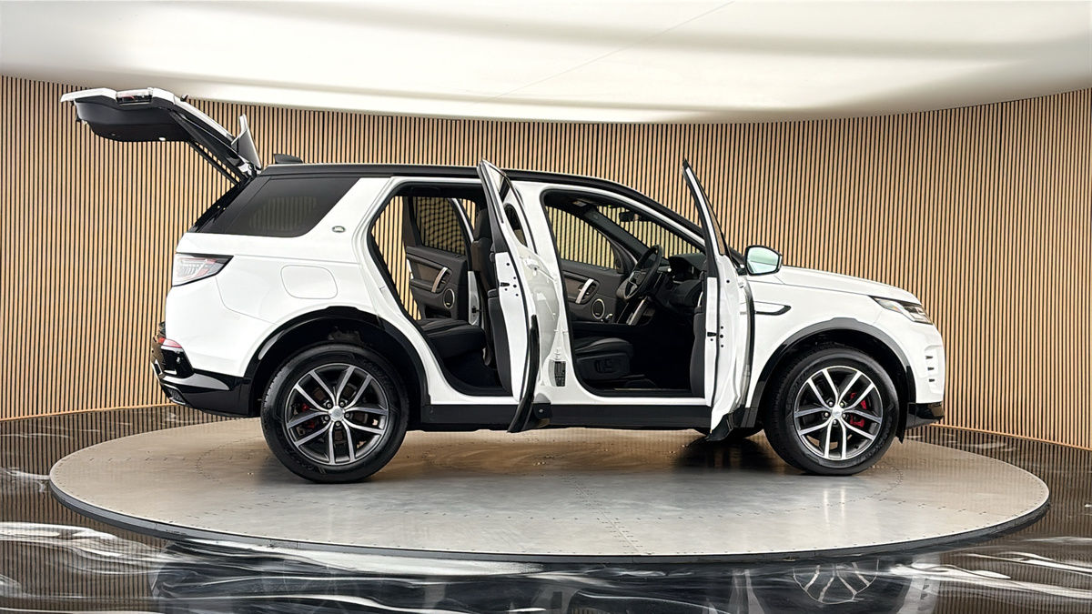 More views of Land Rover Discovery Sport