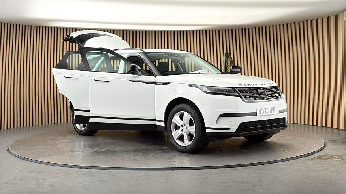 More views of Land Rover Range Rover Velar