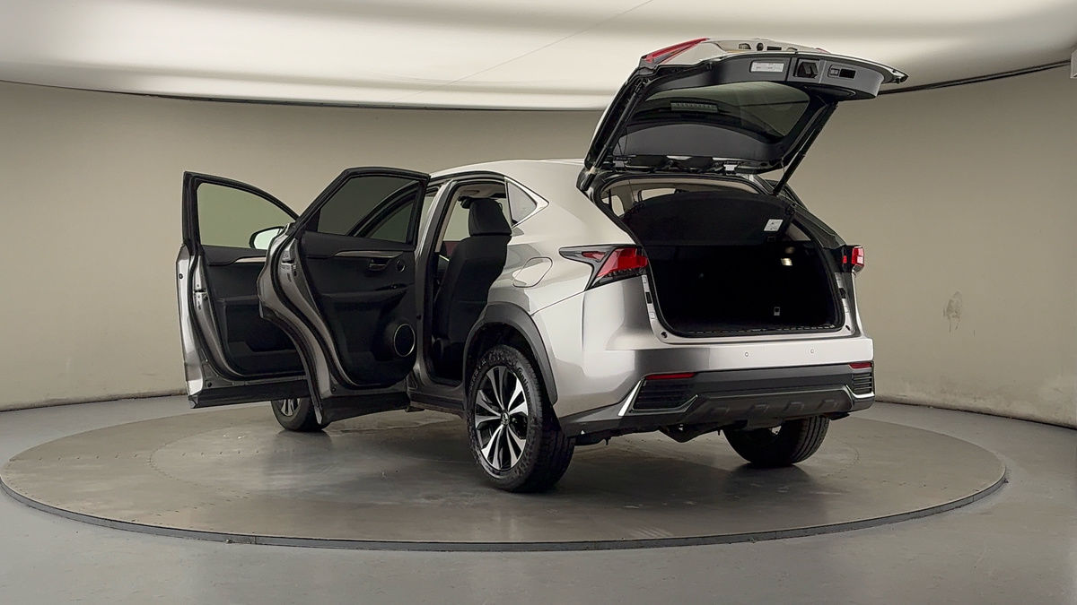 Lexus NX Image 23