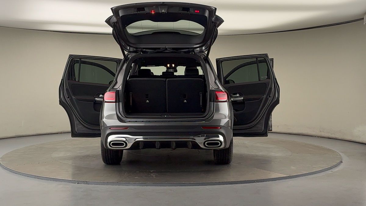 More views of Mercedes-Benz GLB