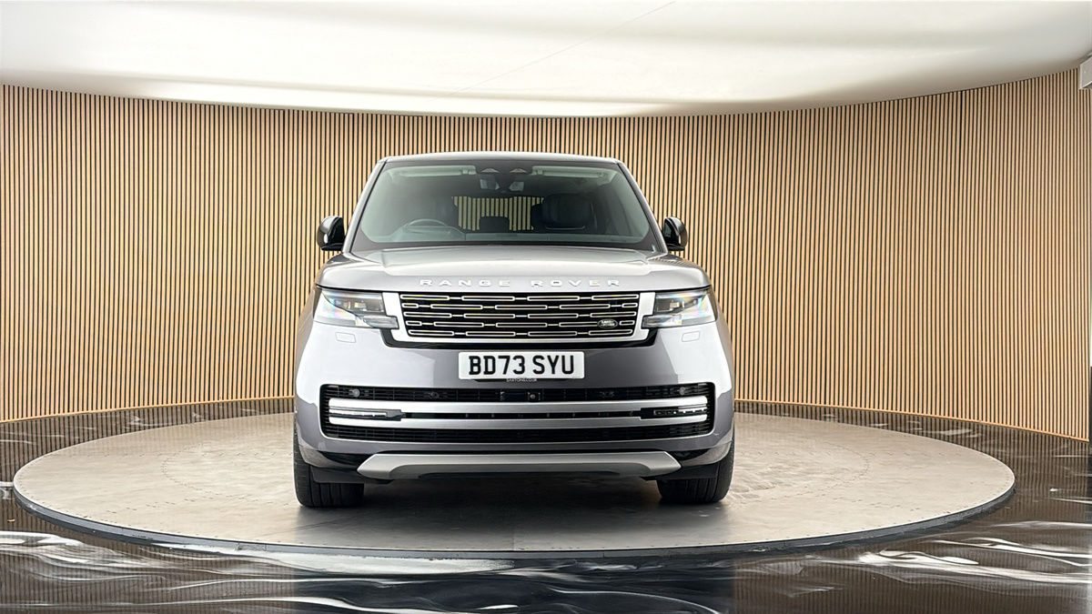 More views of Land Rover Range Rover