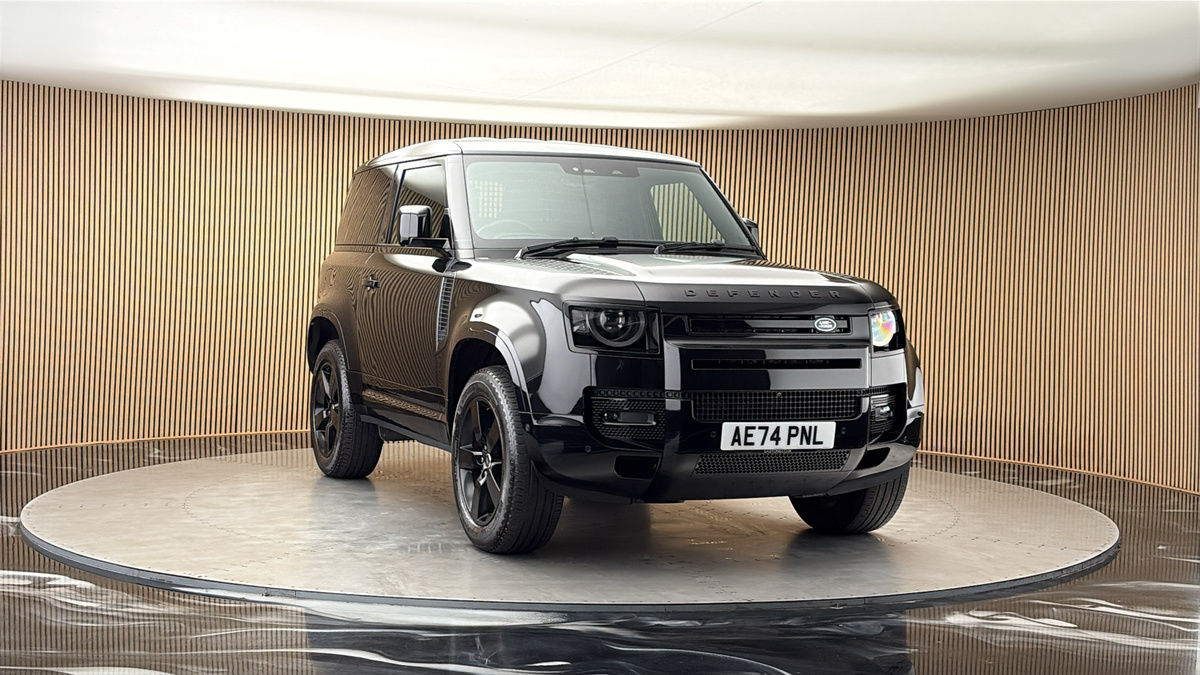 More views of Land Rover Defender 90