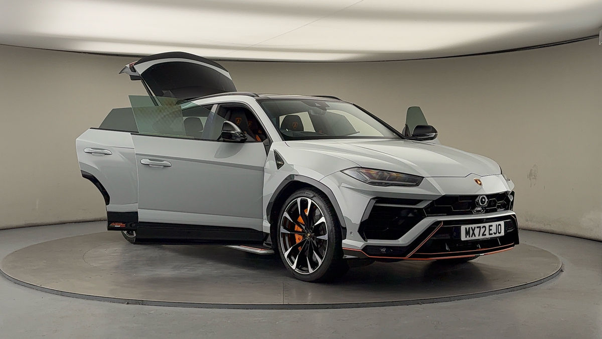 More views of Lamborghini Urus