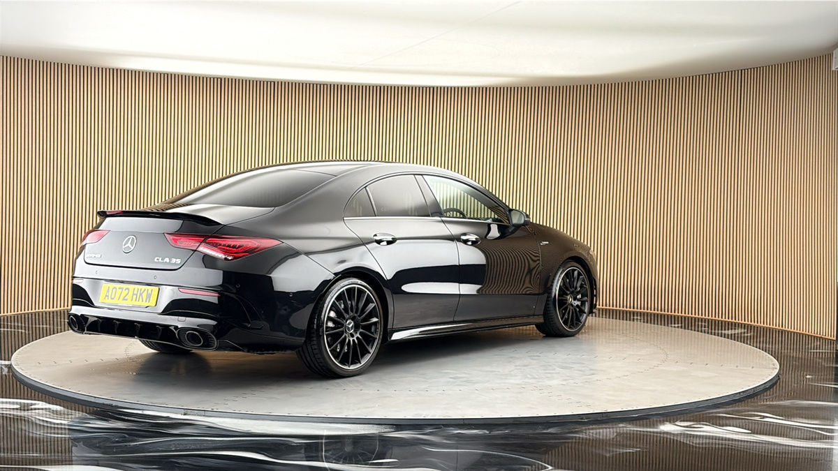 Mercedes-Benz CLA Image 21