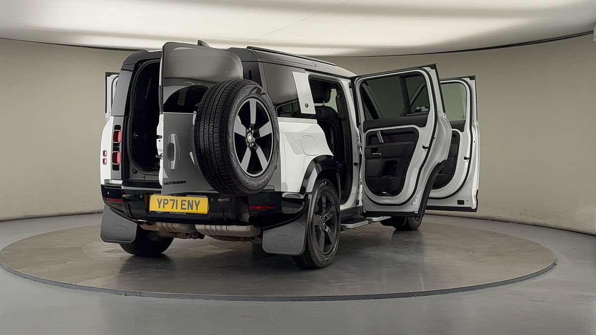 More views of Land Rover Defender 110